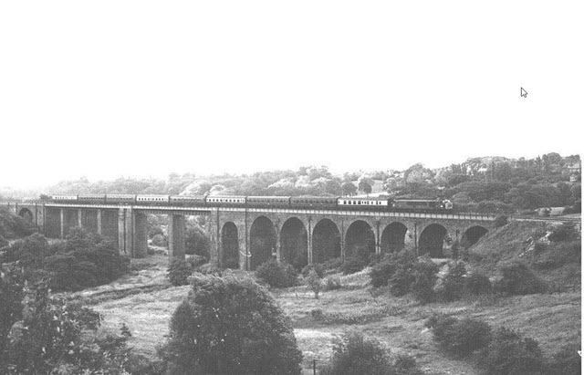 The Standish-Whelley Viaduct (20 Bridges)